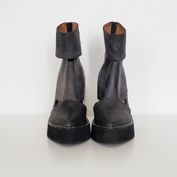 Jeffrey Campbell Gray Platform Heels - Picture 2 of 11